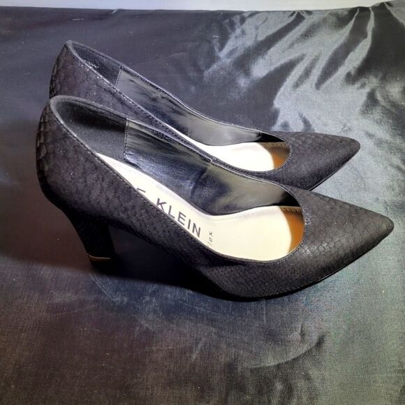 ANNE KLEIN HOLLYN POINTED-TOE WOMEN'S PUMPS - Picture 13 of 14